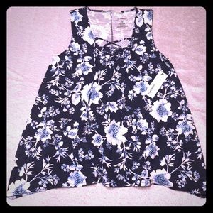 NWT Sonoma Lace-Up V-Neck Flowy Tank